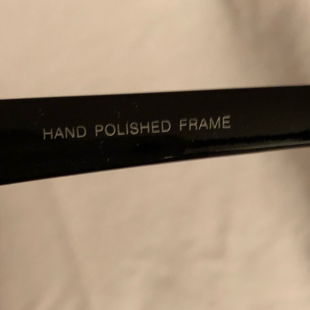 Show stopper Kiss Sunglasses - Picture 8 of 8